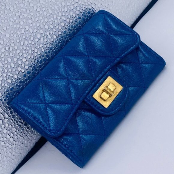 EUC CHANEL Metallic Blue Calfskin Quilted Reissue Flap Card Holder - Picture 2 of 15